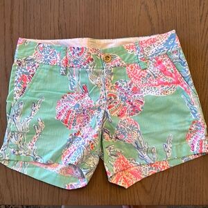 Lilly Pulitzer Callahan shorts size 2.